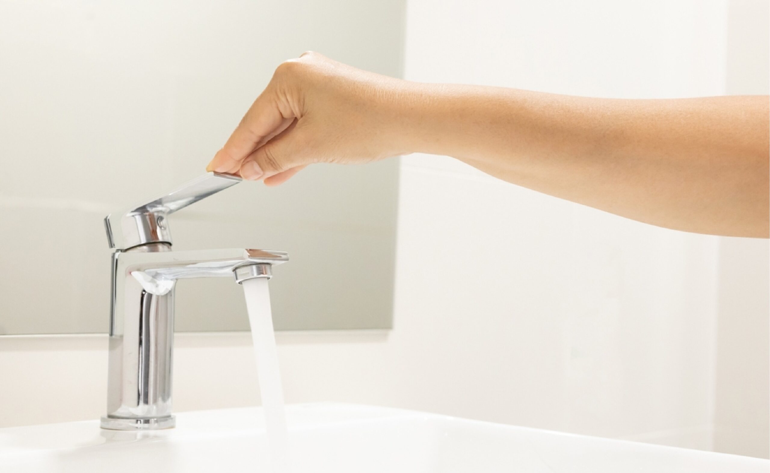 How to Reduce Water Usage at Home in Dubai